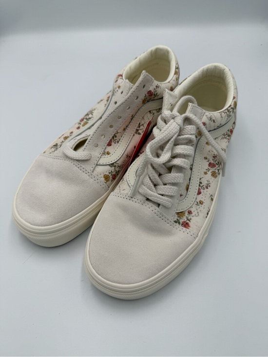 Vans Shoes - Van’s Cream Floral Low-Top Women's Sneakers